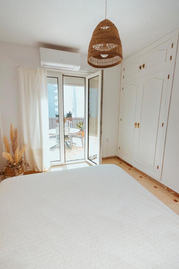 Apartamento Con Gran Terraza Junto A La Playa 토레몰리노스 외부 사진