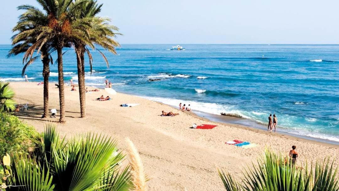 Apartamento Con Gran Terraza Junto A La Playa 토레몰리노스 외부 사진